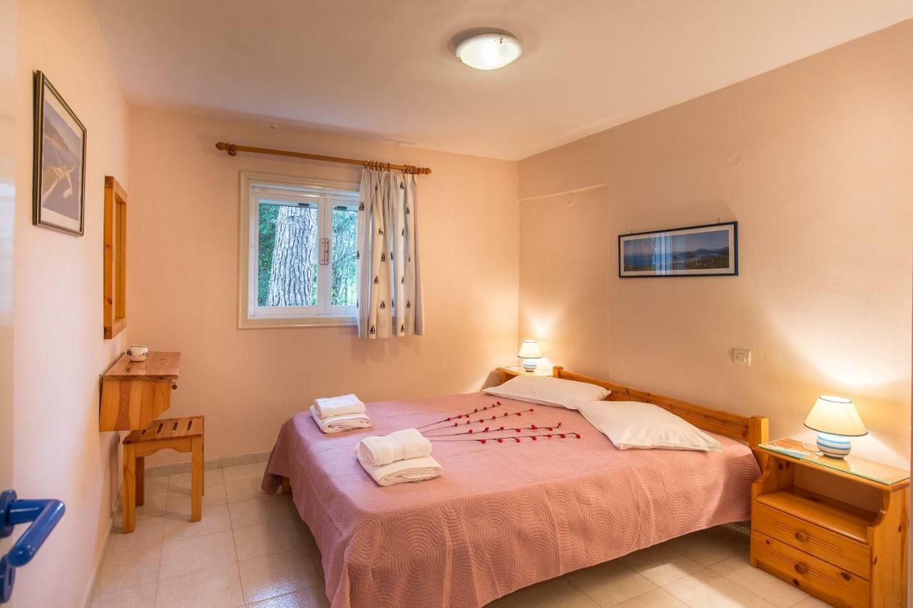 Ormos Drepanou Apartments リジア エクステリア 写真